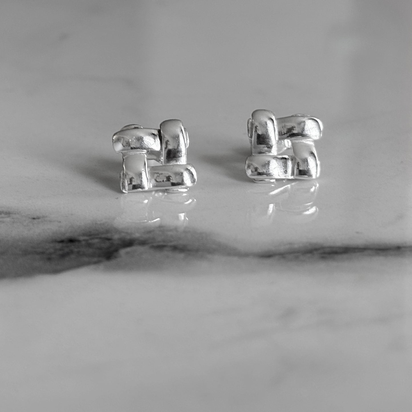 Lattice Square Stud Earrings