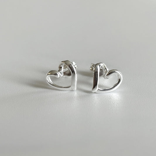 Ribbon Heart Stud Earrings